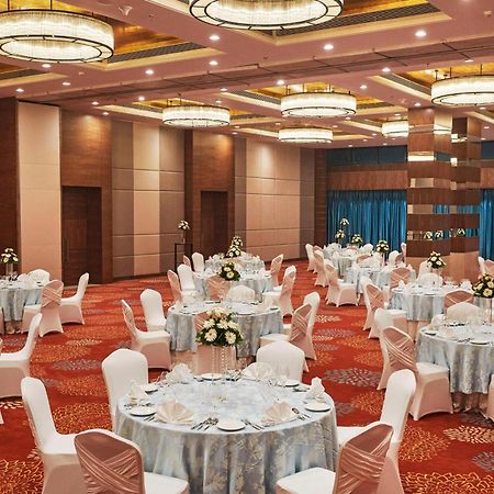 Hilton Garden Inn Lucknow Exterior foto