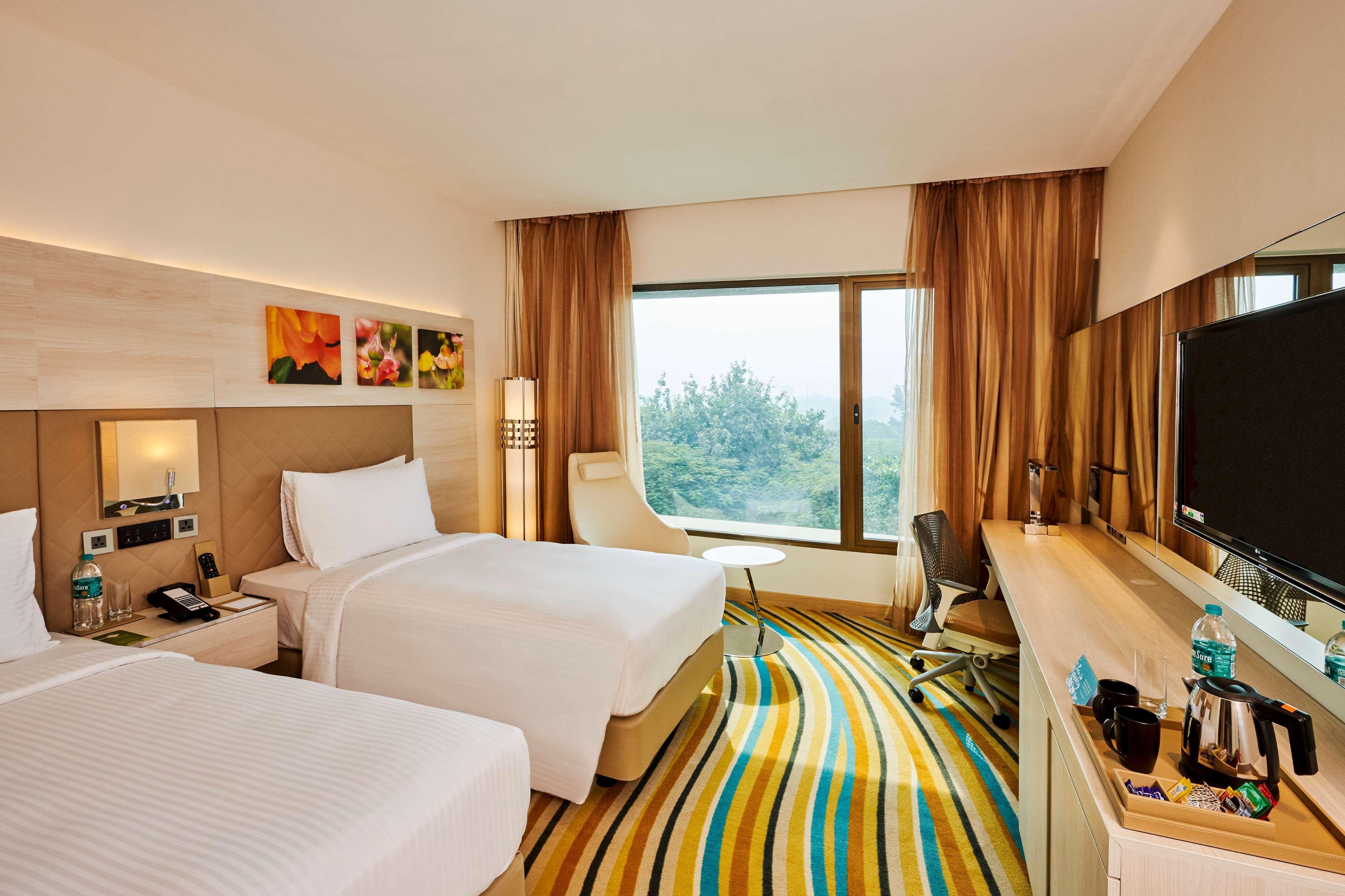 Hilton Garden Inn Lucknow Exterior foto