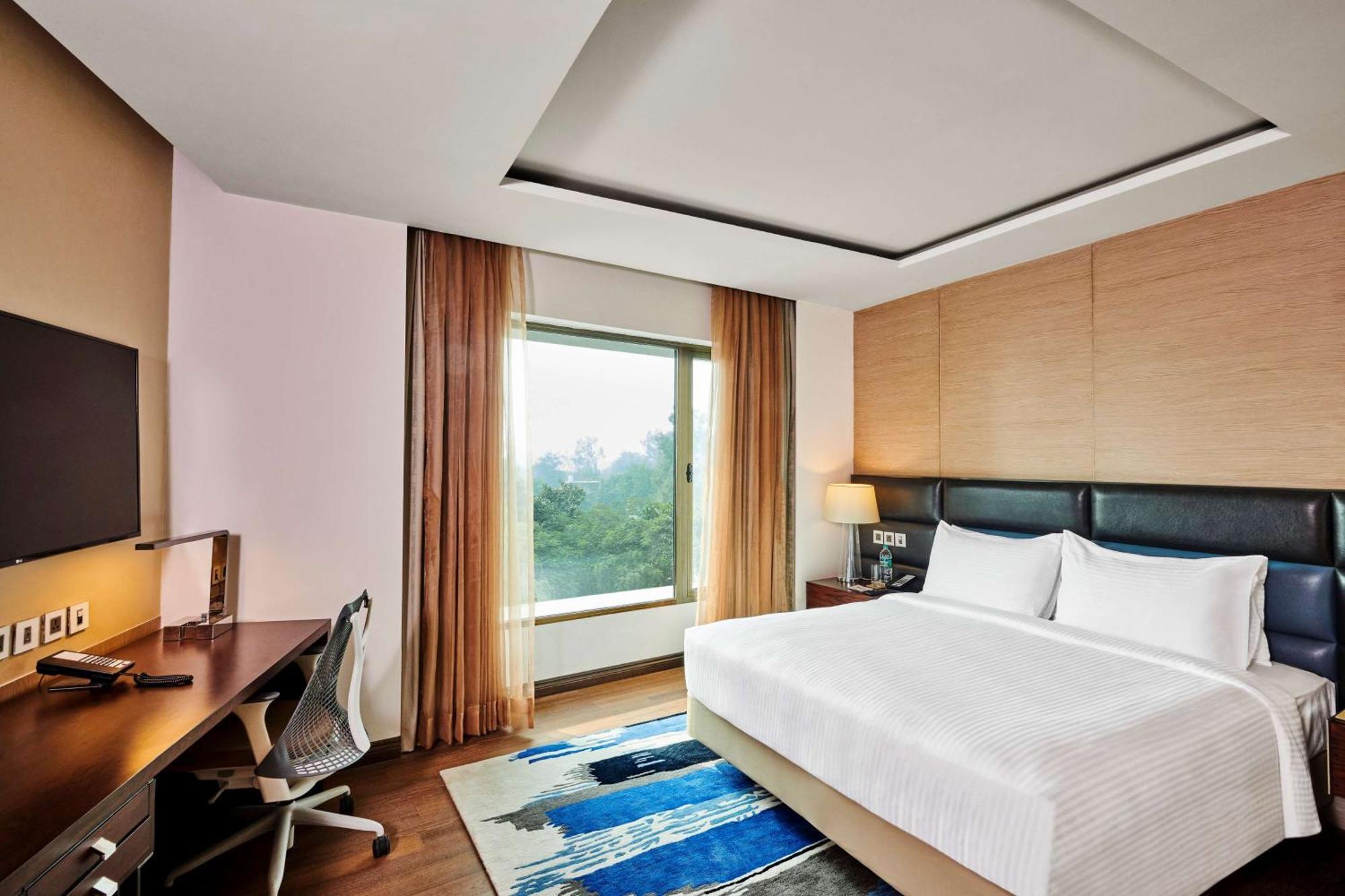 Hilton Garden Inn Lucknow Exterior foto