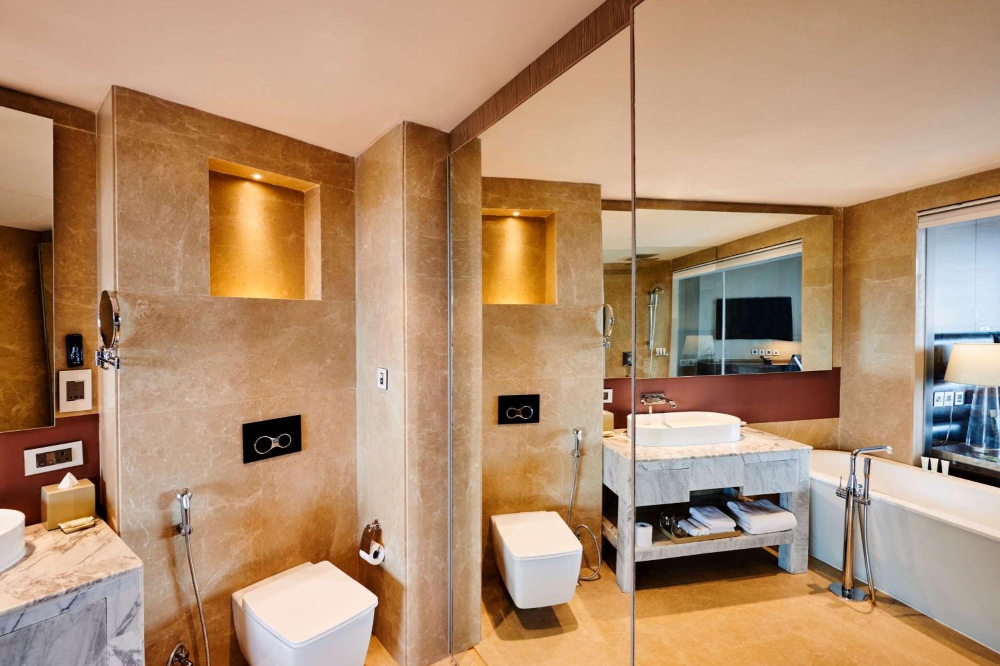 Hilton Garden Inn Lucknow Exterior foto