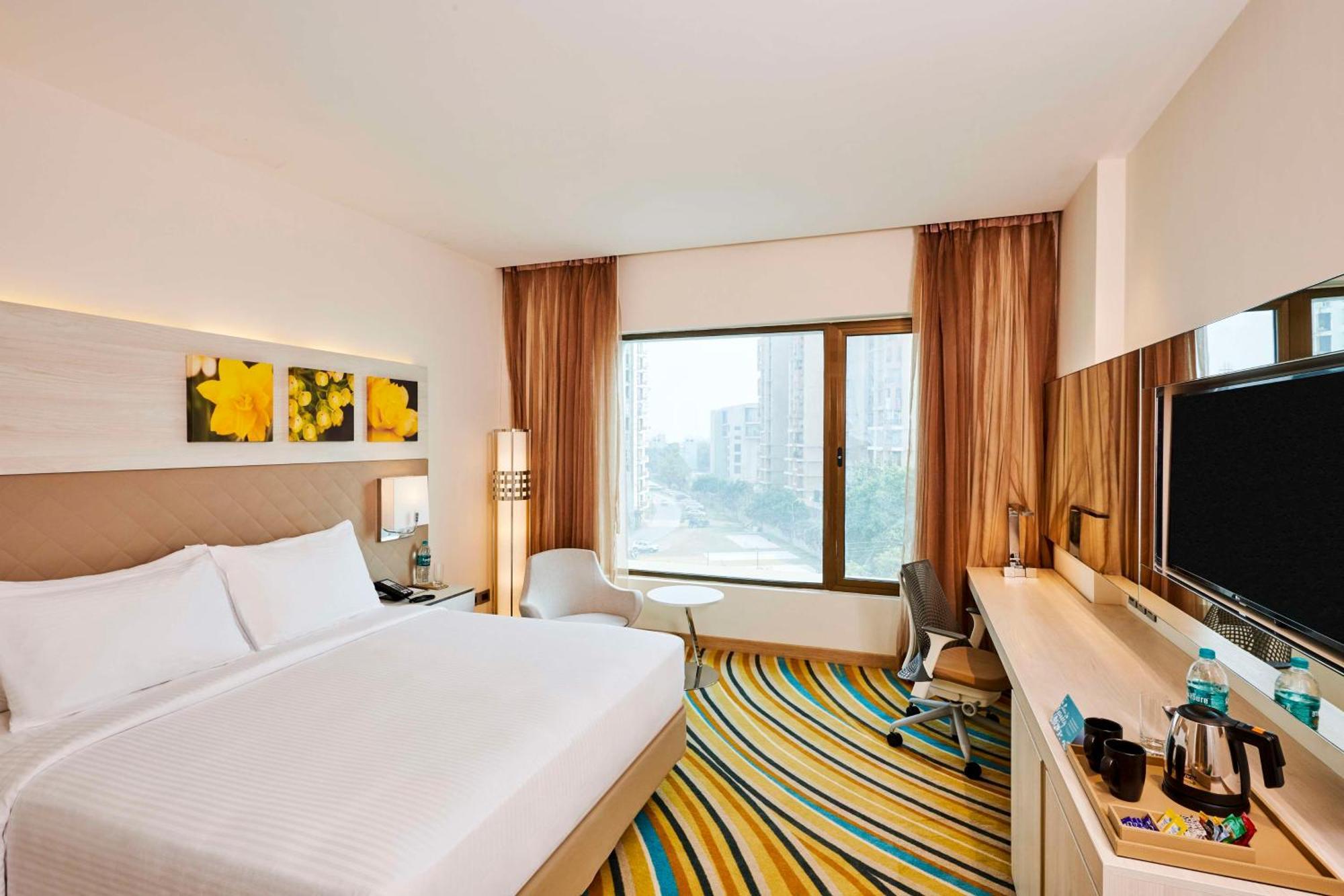 Hilton Garden Inn Lucknow Exterior foto