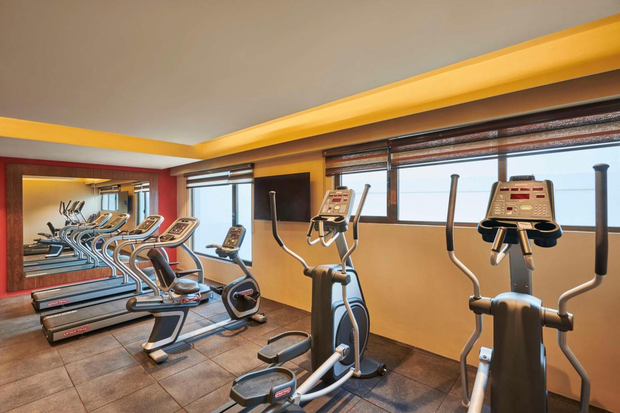 Hilton Garden Inn Lucknow Exterior foto